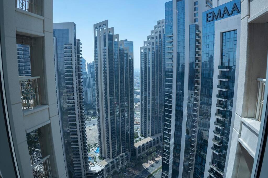 Luxury Burj Khalifa View - Mins Walking Dubai Mall Apartment Exterior foto